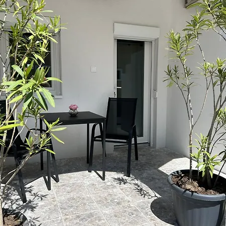 Balaton Bloom Vendeghaz Гостевой дом